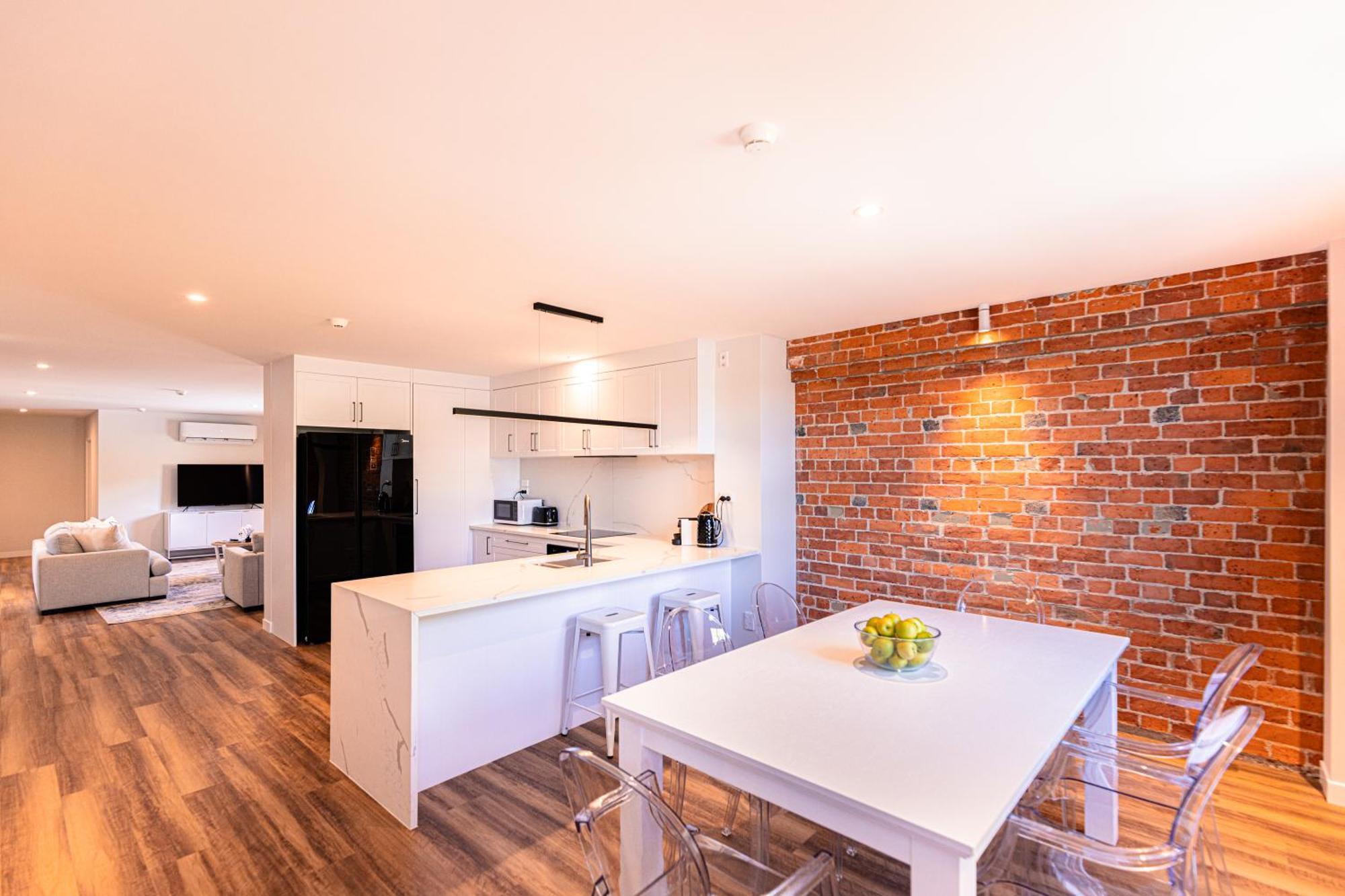 Johnston Apartments - Award-Winning Building, Your Unforgettable Stay Whanganui Exterior photo