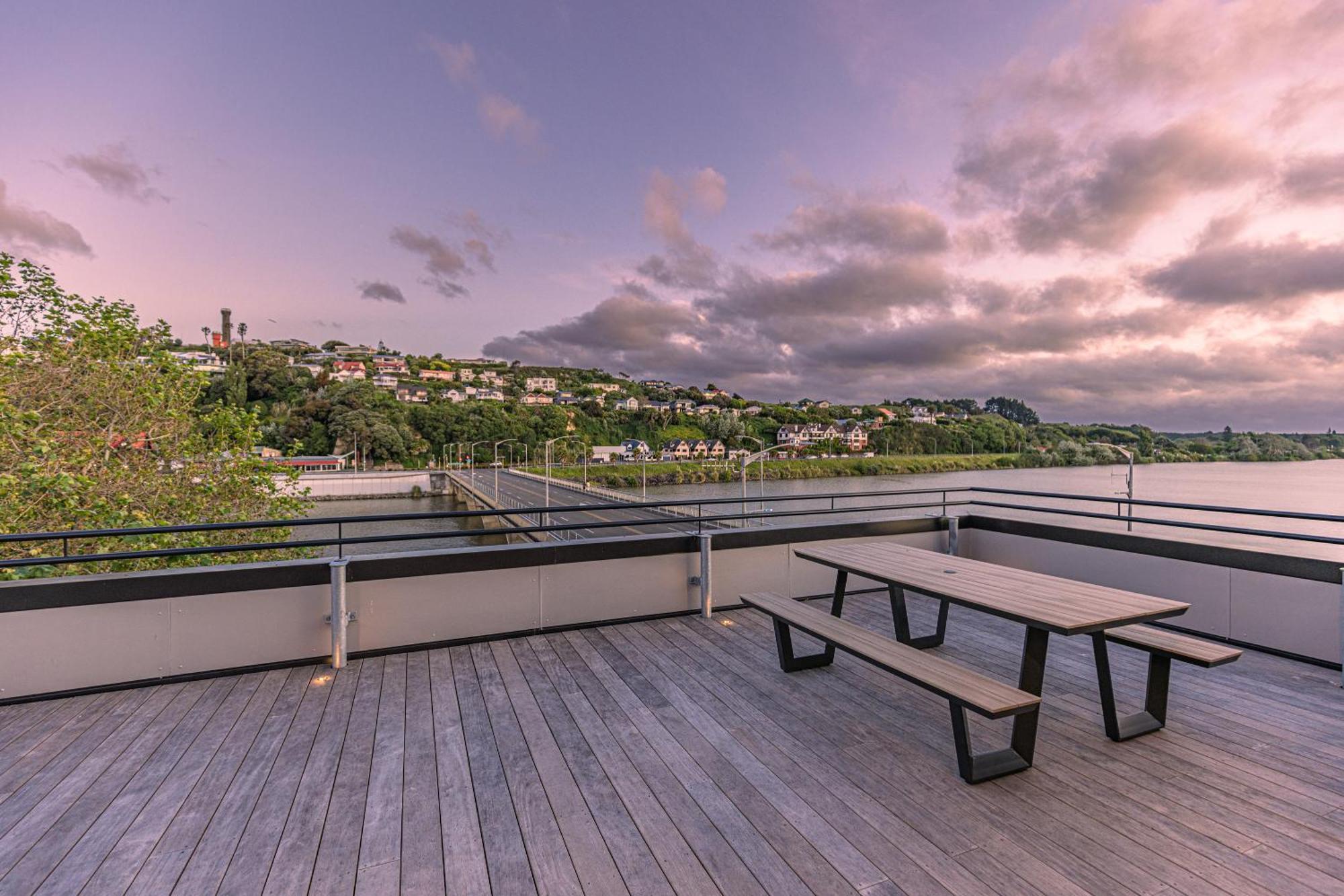 Johnston Apartments - Award-Winning Building, Your Unforgettable Stay Whanganui Exterior photo