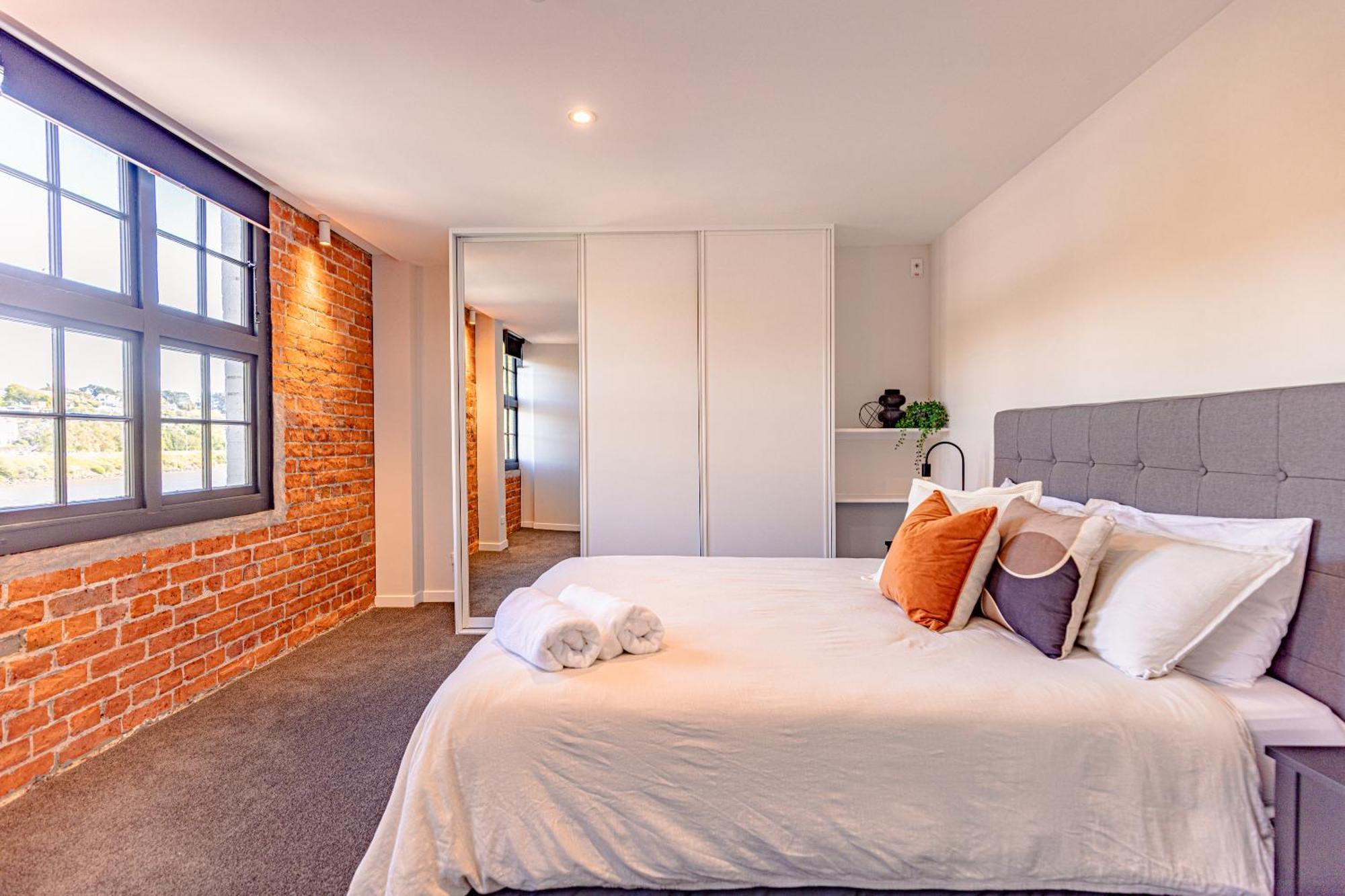 Johnston Apartments - Award-Winning Building, Your Unforgettable Stay Whanganui Exterior photo